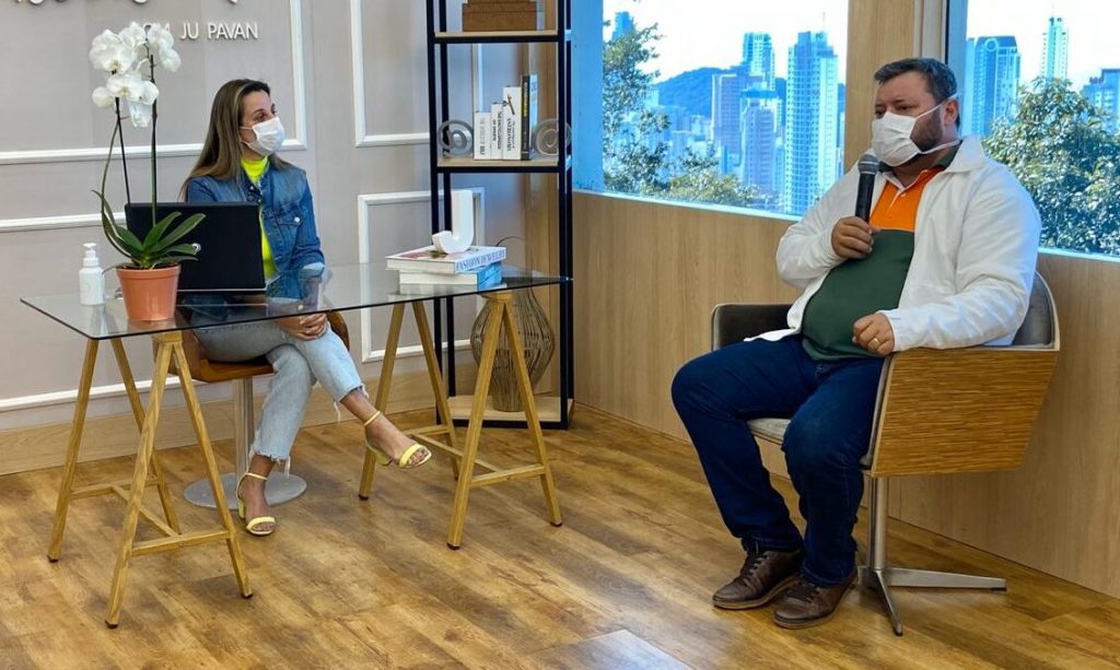 Muito Mais com Ju Pavan entrevista prefeito de Camboriú