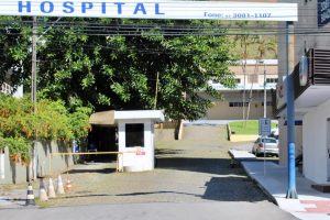Prefeito trata de leitos de UTI no Santa Inês com Secretário de Saúde