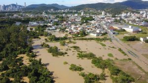 Camboriuenses atingidos pela enxurrada de Junho podem sacar FGTS