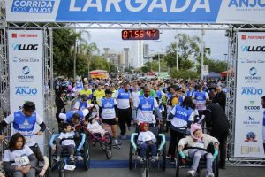 1ª Corrida dos Anjos reúne 600 atletas e emociona com projeto Pernas Solidárias