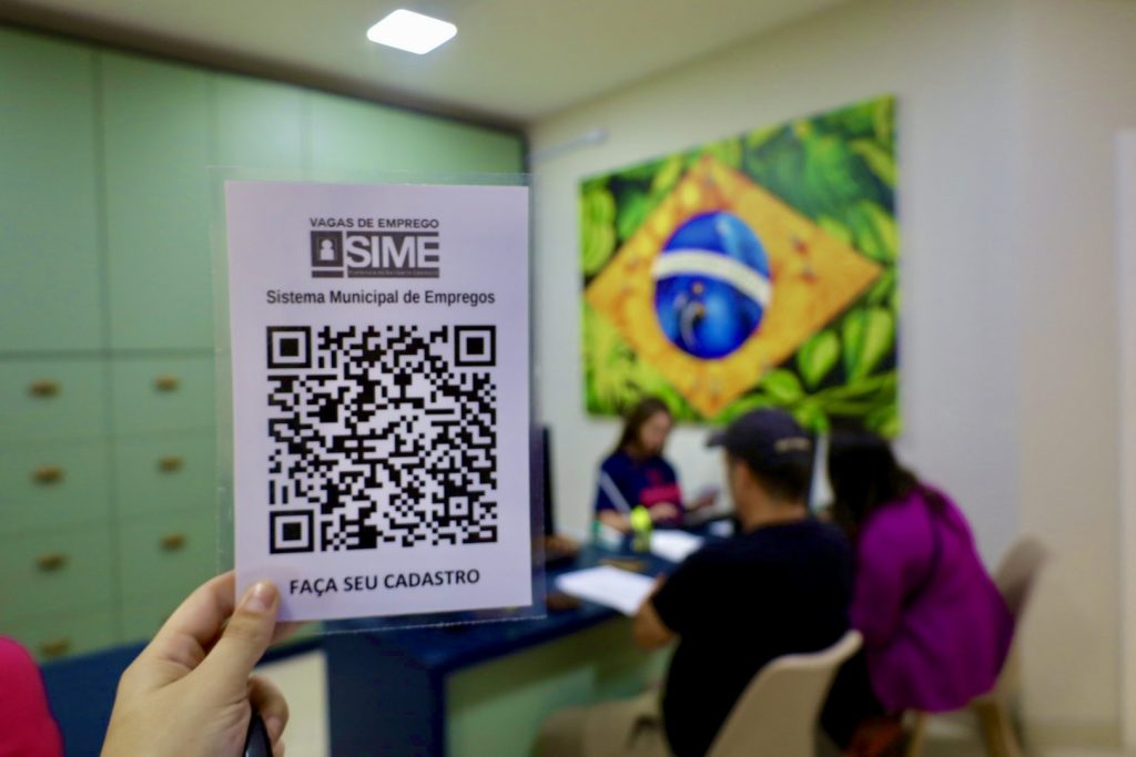 Mais de 400 vagas estão abertas pelo SIME