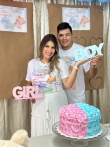 É MENINA! Casal Stephanie e Jonathan realizam chá revelação para familiares e amigos em BC