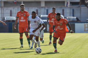 Camboriú volta a jogar no Robertão neste domingo