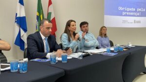 Juliana Pavan apresentou projeto da reforma administrativa