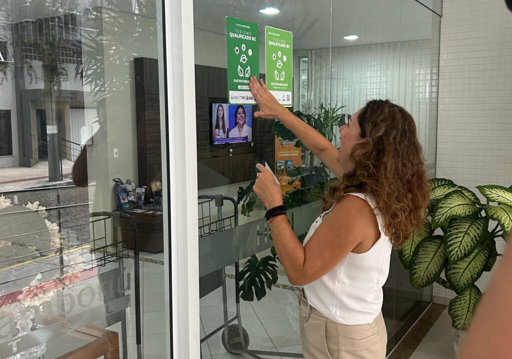 Secretaria de Turismo inicia a entrega do Selo Turismo Qualificado BC