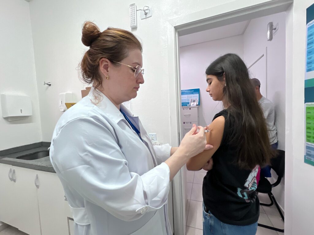 Balneário Camboriú iniciará a aplicação da segunda dose da vacina contra a dengue
