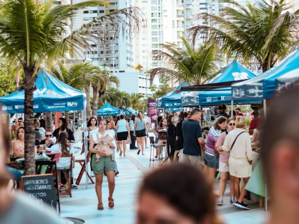 Feira da Orla movimenta a Barra Sul nesta quarta-feira