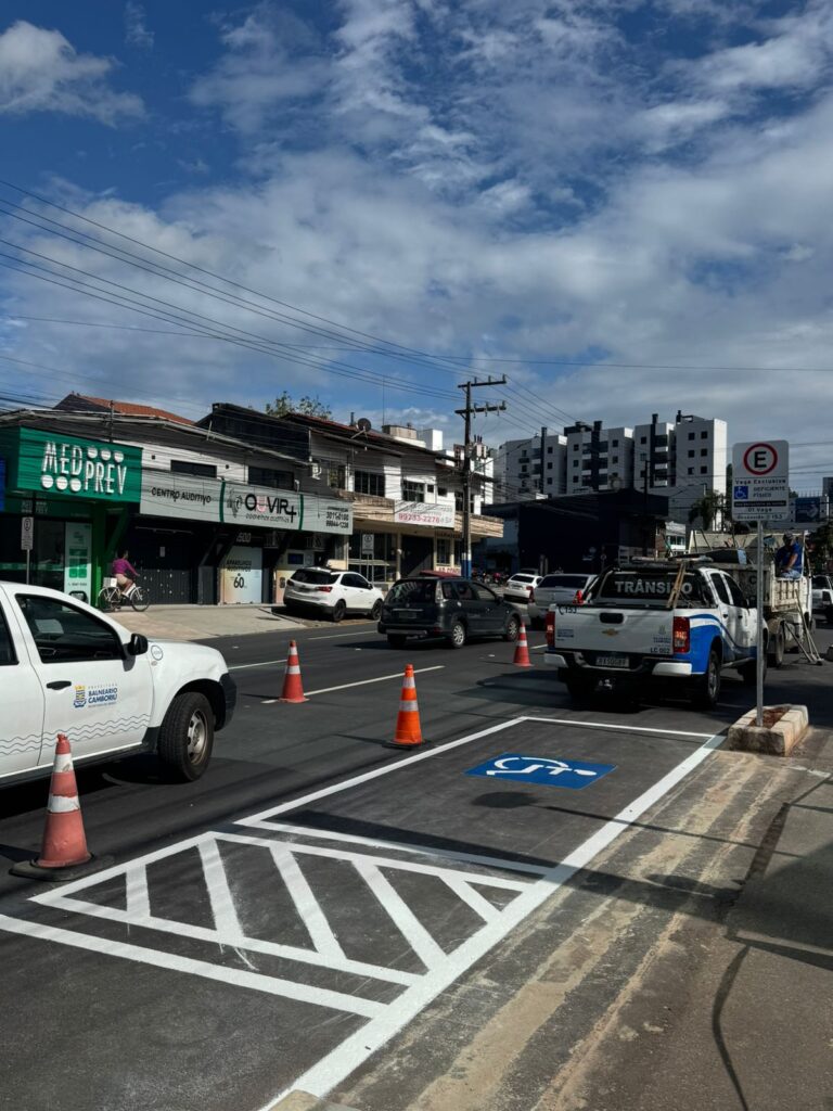 Credencial de estacionamento para idosos e PCD é emitida na BC Trânsito