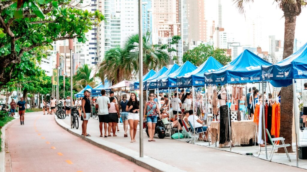 Feira da Orla em BC tem cinco apresentações musicais nesta quarta-feira