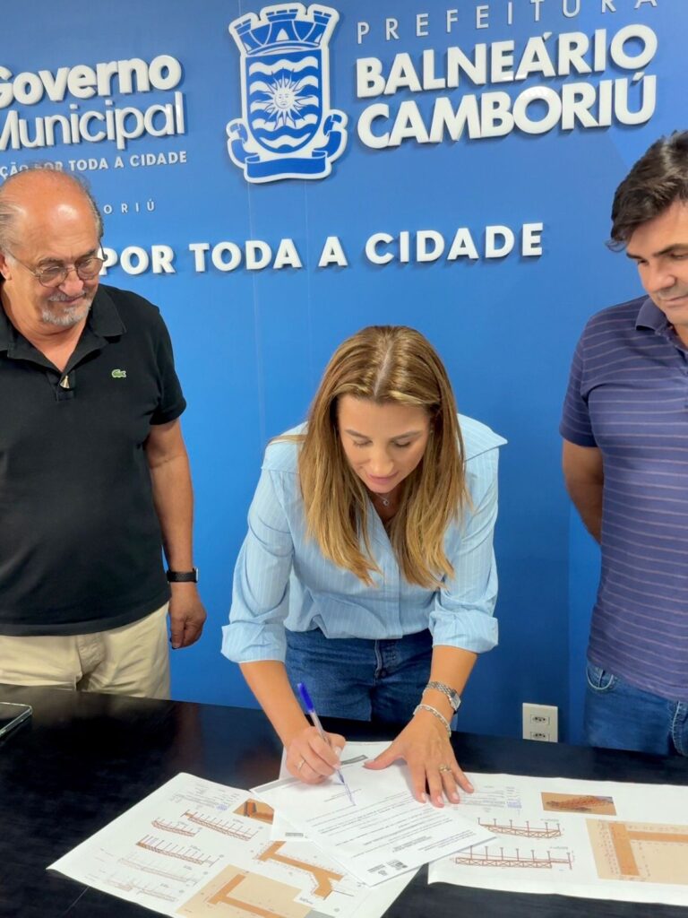 Os decks de acesso às praias do Estaleiro e do Estaleirinho serão reformados