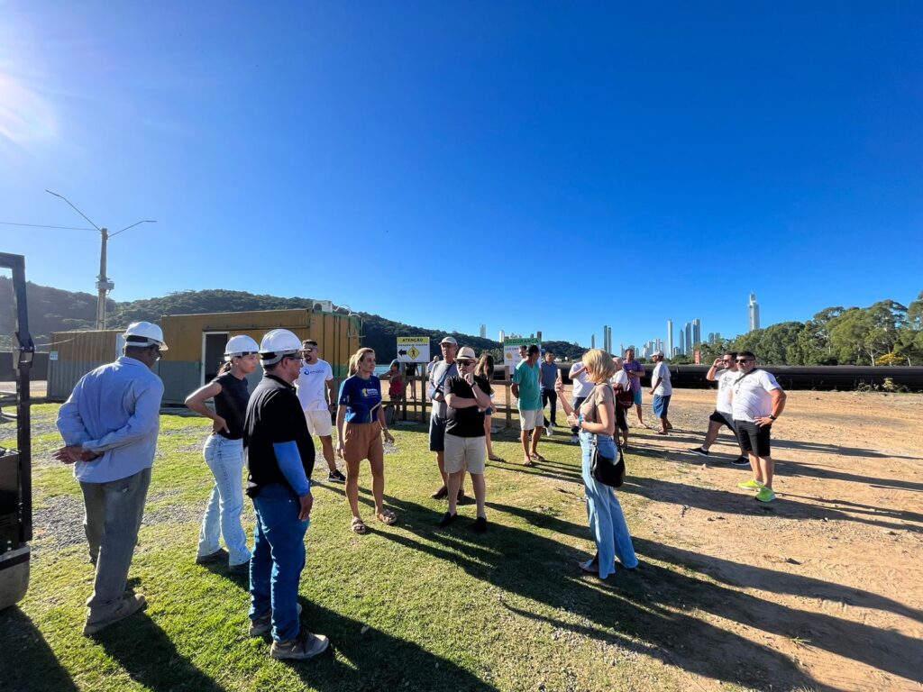 Emasa amplia diálogo com moradores sobre o serviço desenvolvido na ETE Nova Esperança