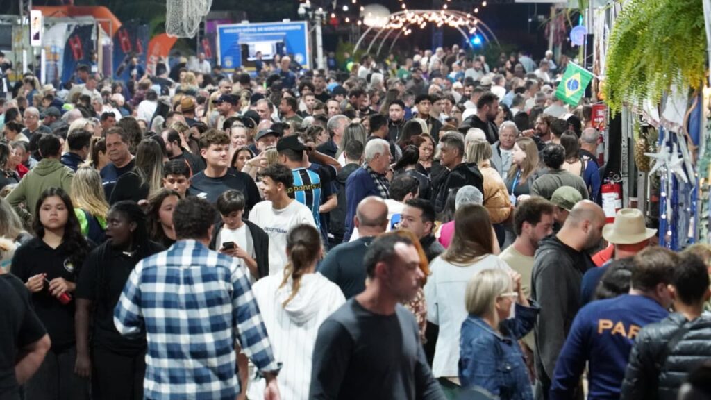 Festa Raízes de Taquaras inicia com a presença de grande público