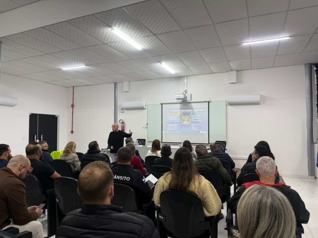 Balneário Camboriú reúne comitê e define próximos passos do Plano de Prevenção aos efeitos do El Niño