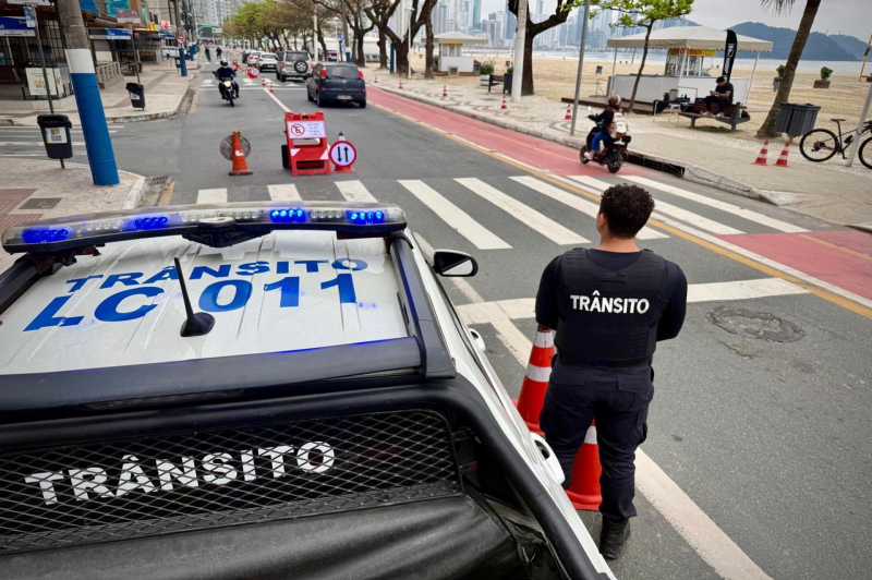 BC Trânsito informa interdições na Rua 3700 para obras de esgotamento sanitário